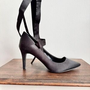 Black satin ribbon ankle wrap pointed heel size 8.5 pump ballet pointed